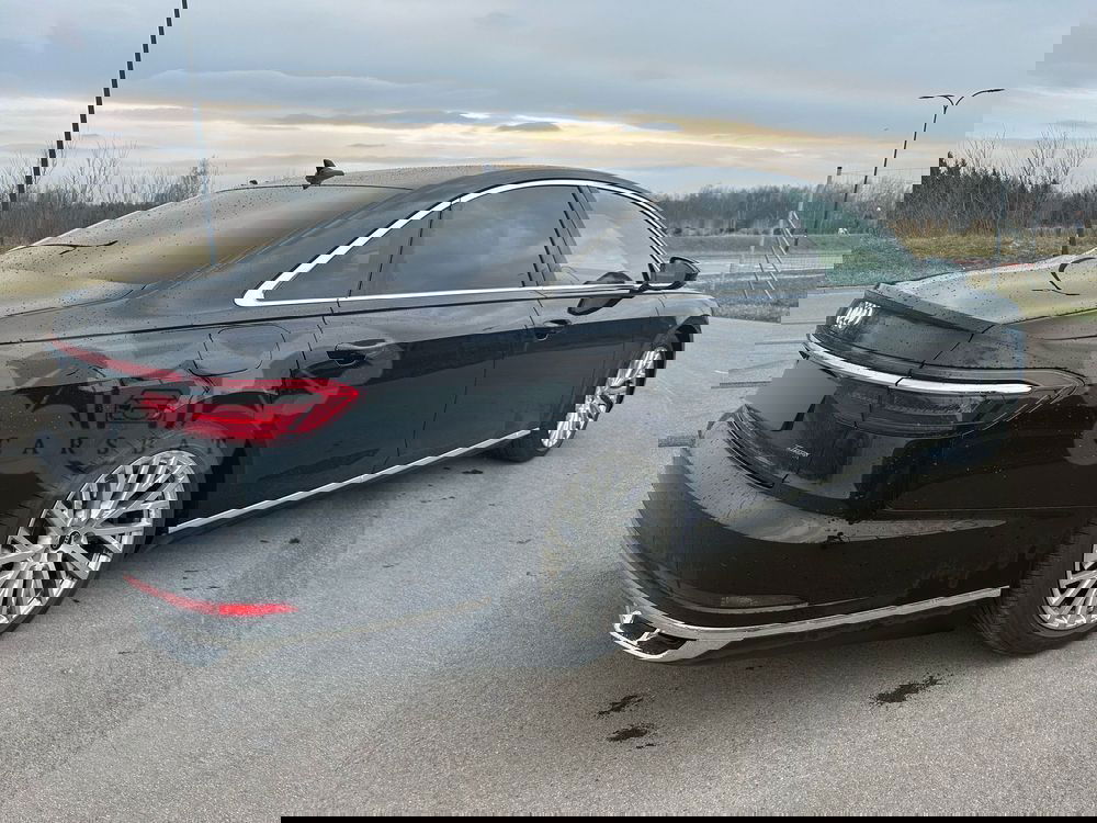 Audi A8 D5 2021