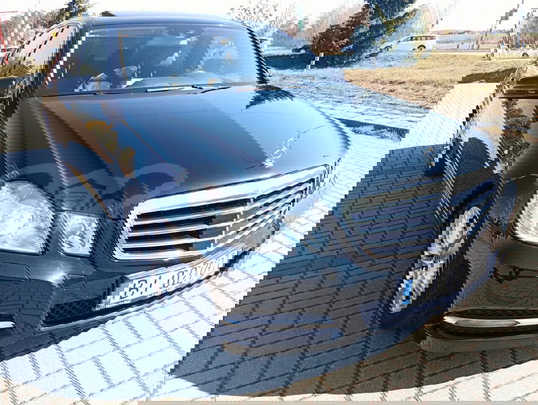 Mercedes-Benz E W212 2011