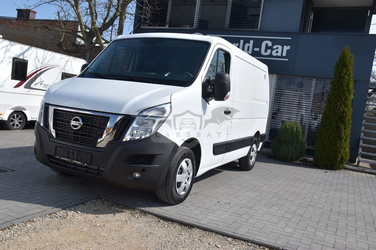 Nissan NV400 2019