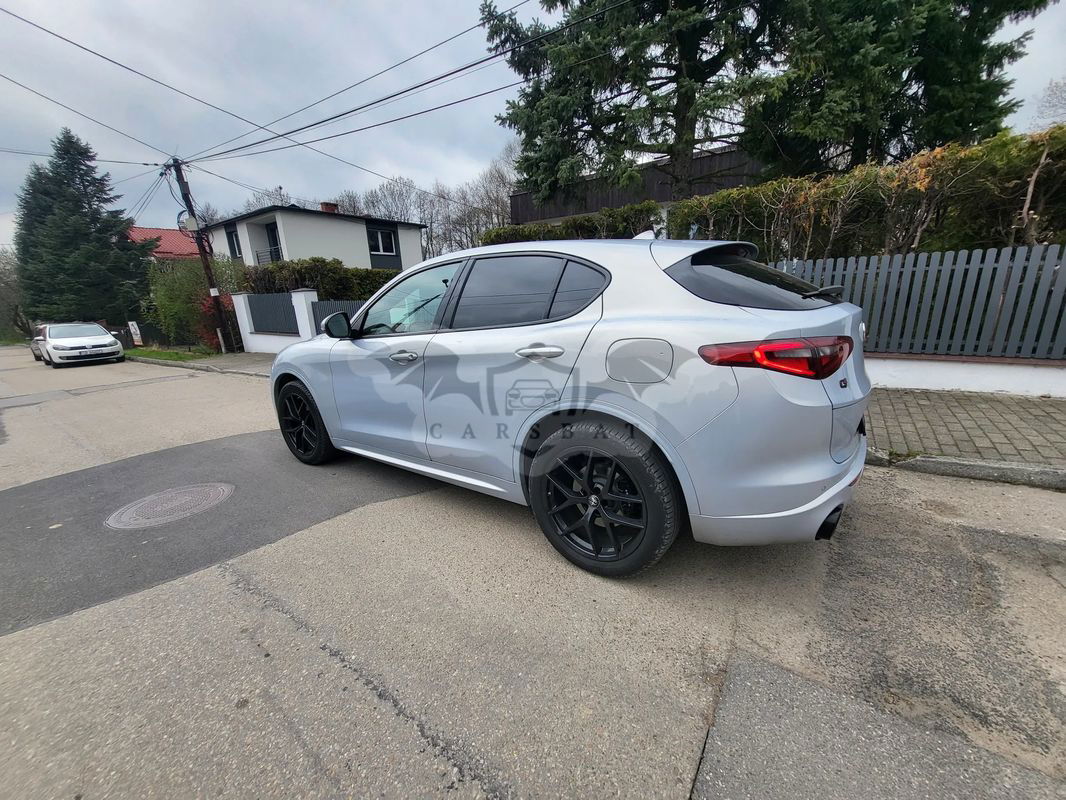 Alfa Romeo Stelvio 2021