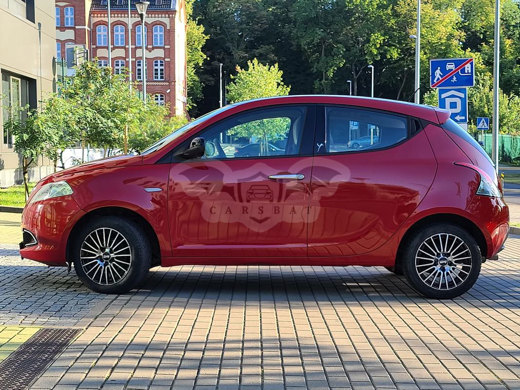 Lancia Ypsilon 1.2 8V Gold 2012