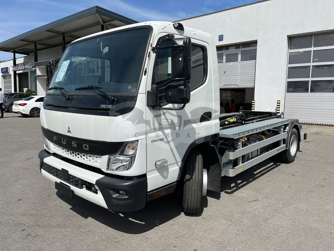 Mitsubishi Fuso Canter 2024