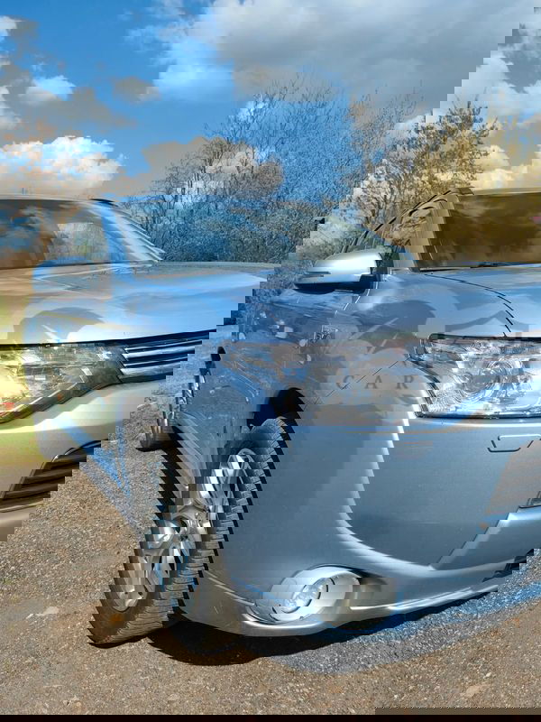 Mitsubishi Outlander III 2.0 4WD Plug-In Hybrid Plus 2013