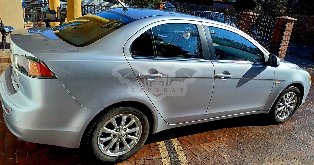 Mitsubishi Lancer IX 1.6 Inform 2012