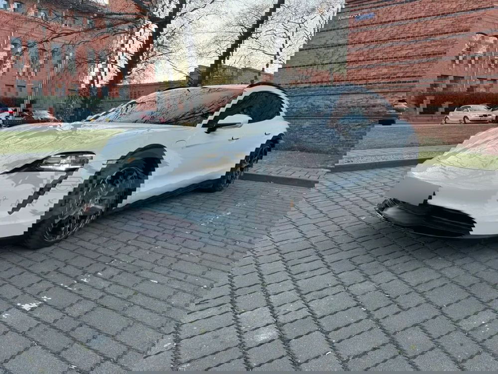 Porsche Taycan 4 Cross Turismo 2023