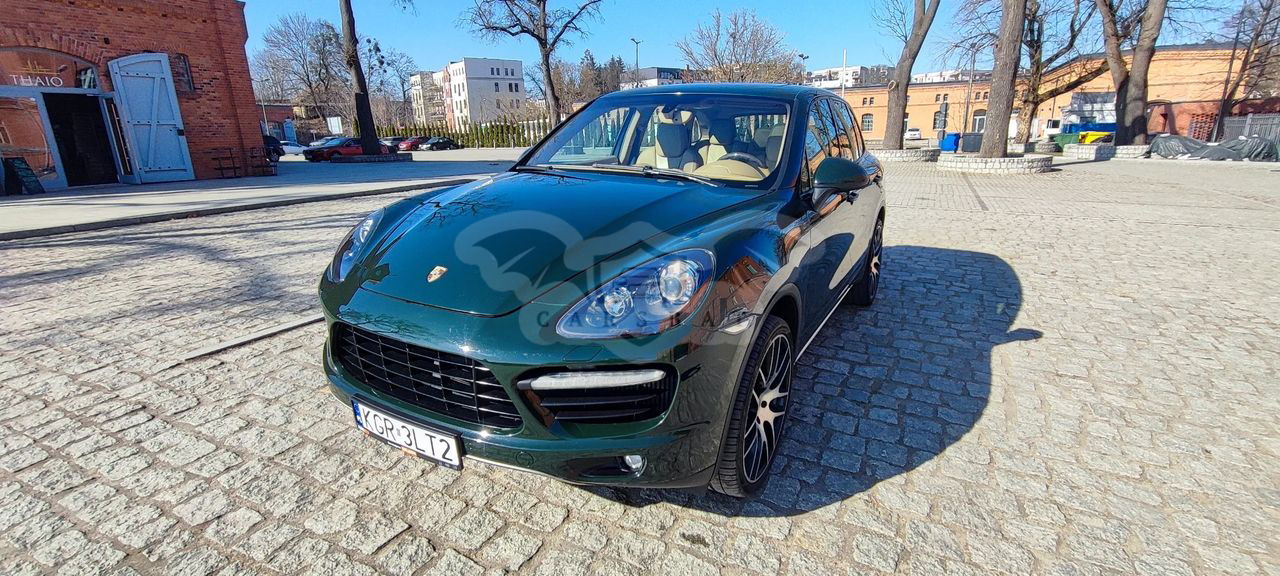 Porsche Cayenne II Turbo 2011