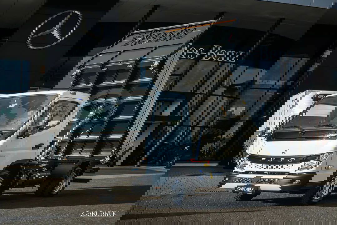 Mitsubishi Fuso Canter 2025