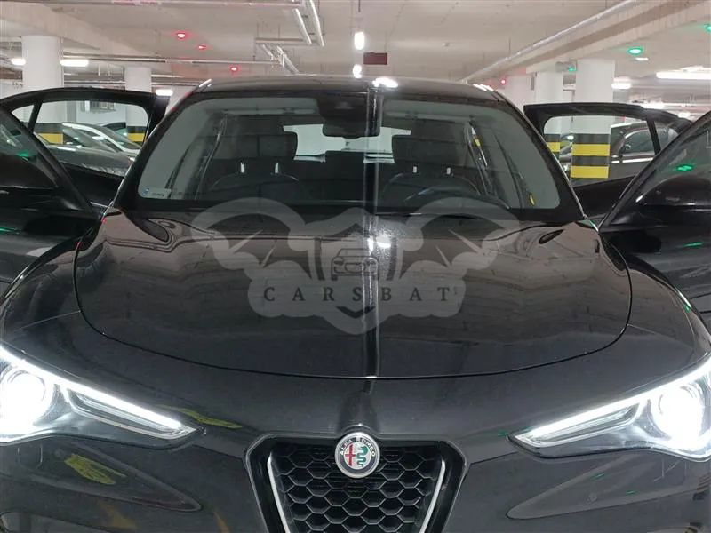 Alfa Romeo Stelvio 2017