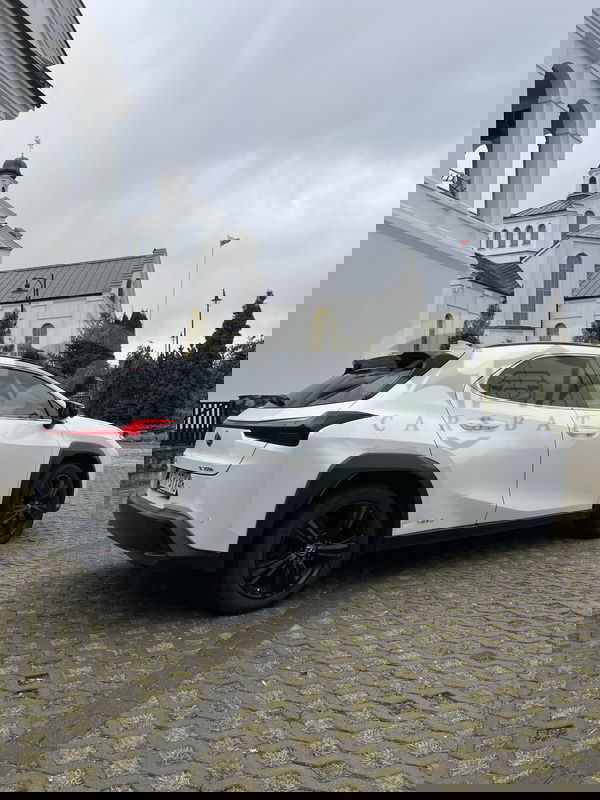 Lexus UX 2020