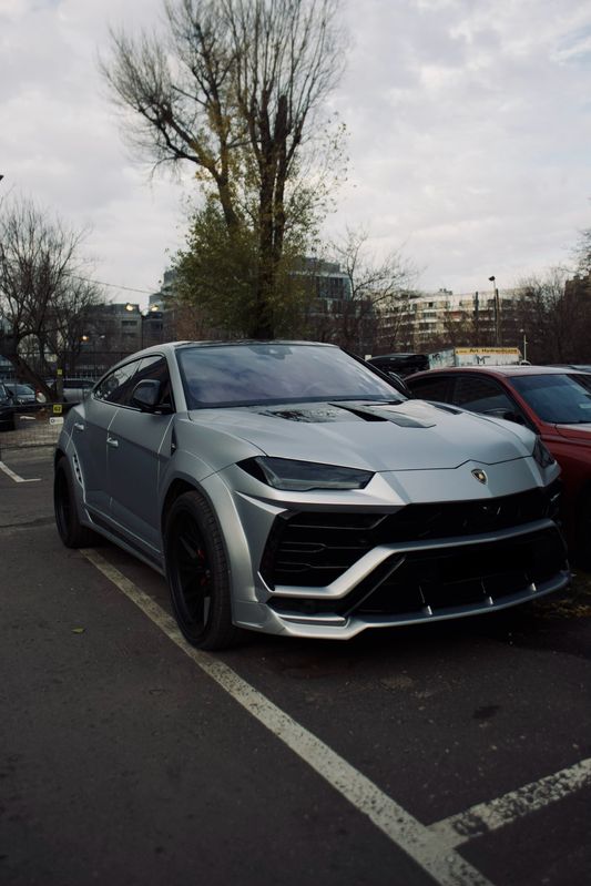 Lamborghini Urus Standard 2022