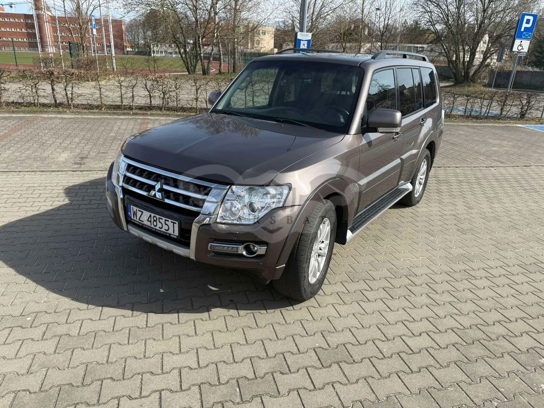 Mitsubishi Pajero IV 3.2 DID Instyle EU6 2016