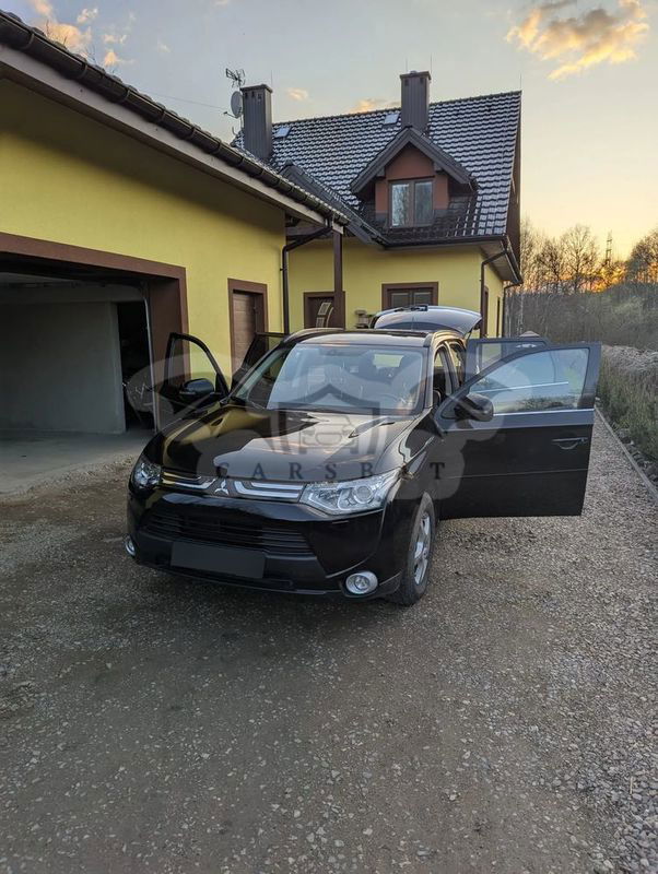 Mitsubishi Outlander III 2.0 Intense + 2013