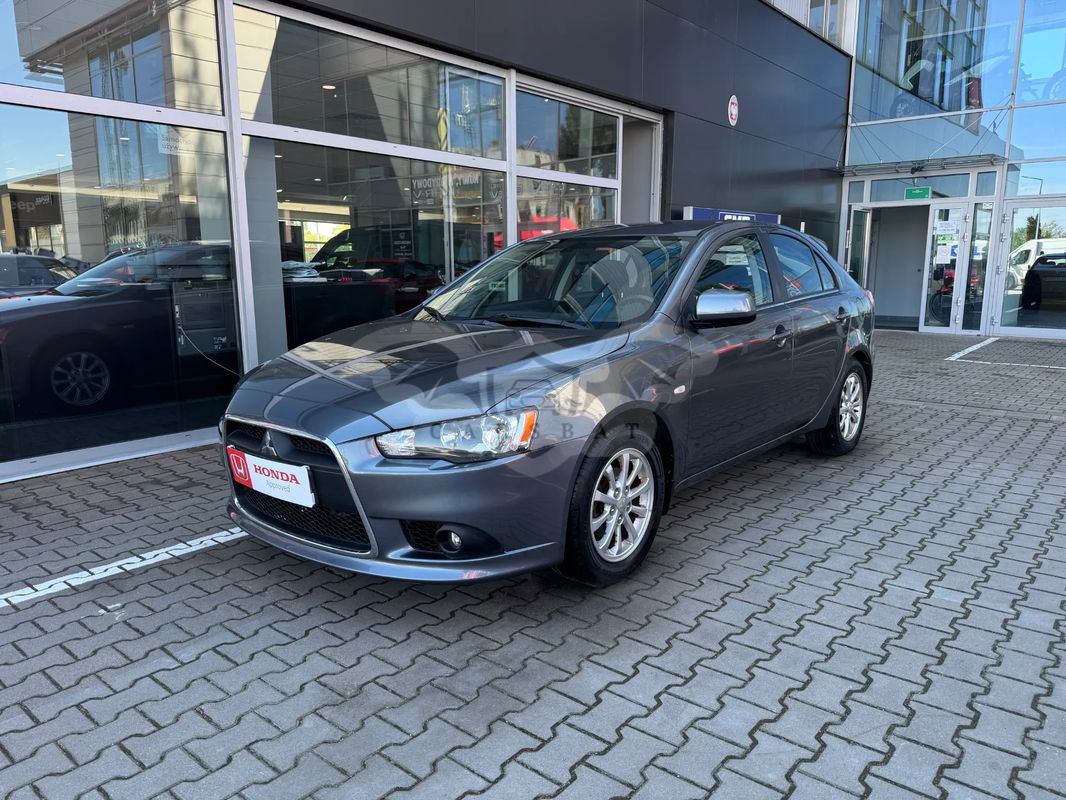 Mitsubishi Lancer IX 1.6 Invite 2011