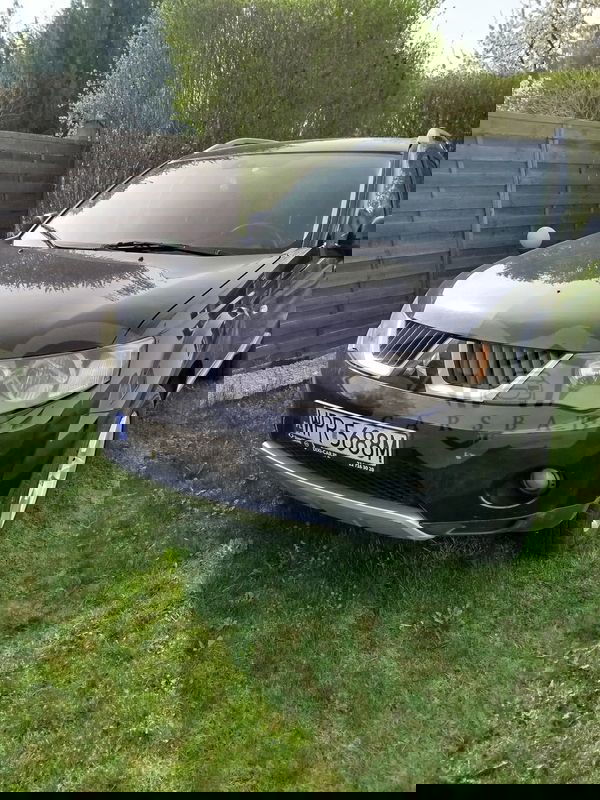 Mitsubishi Outlander II 2.0 DI-D 4WD Inform 2007