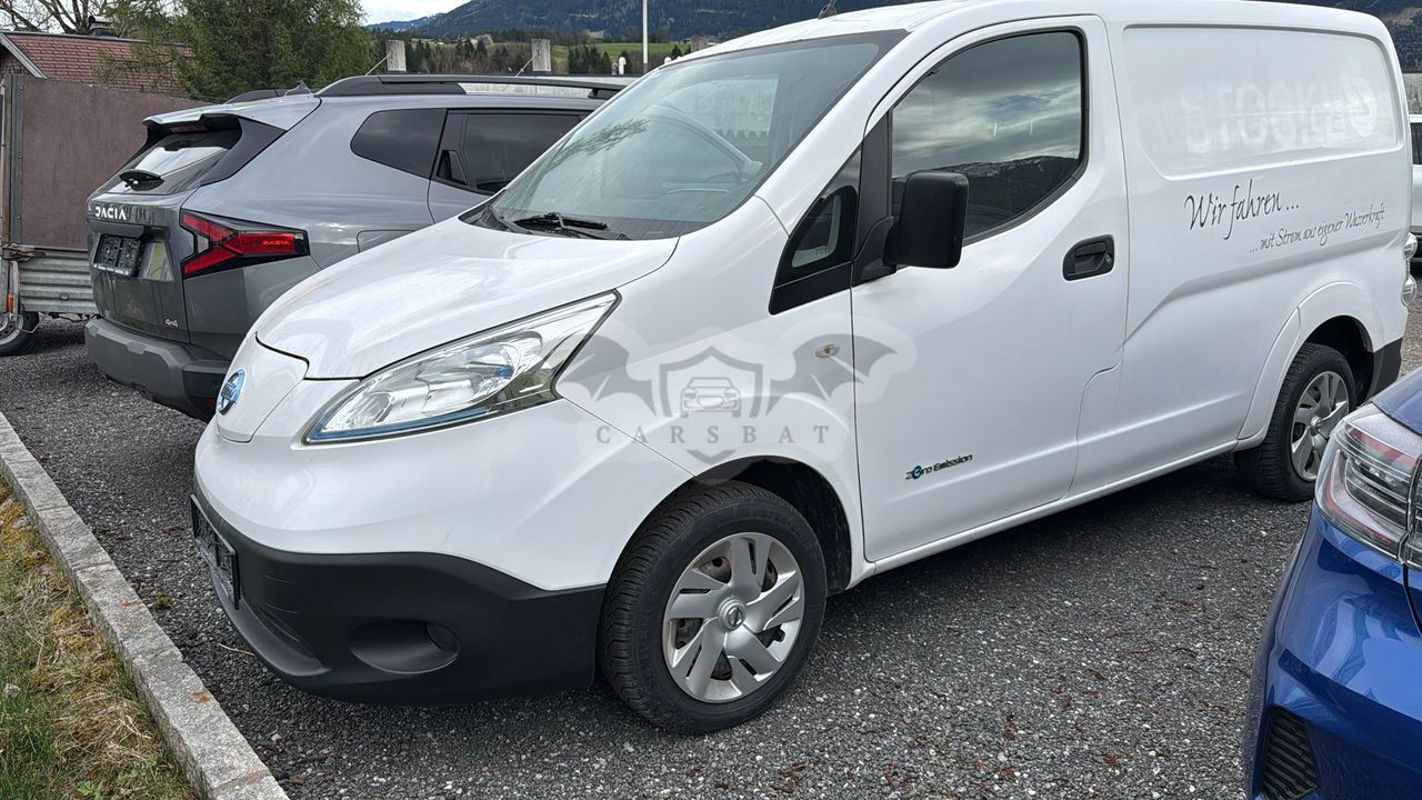 Nissan NV200 2016