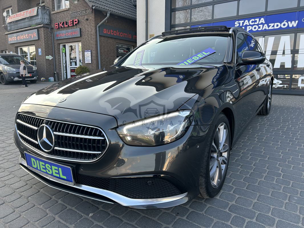 Mercedes-Benz E W213 220 d T 9G-TRONIC AMG Line 2022