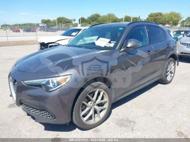 Alfa Romeo Stelvio 2.0 Turbo 16V AT8-Q4 Ti 2017
