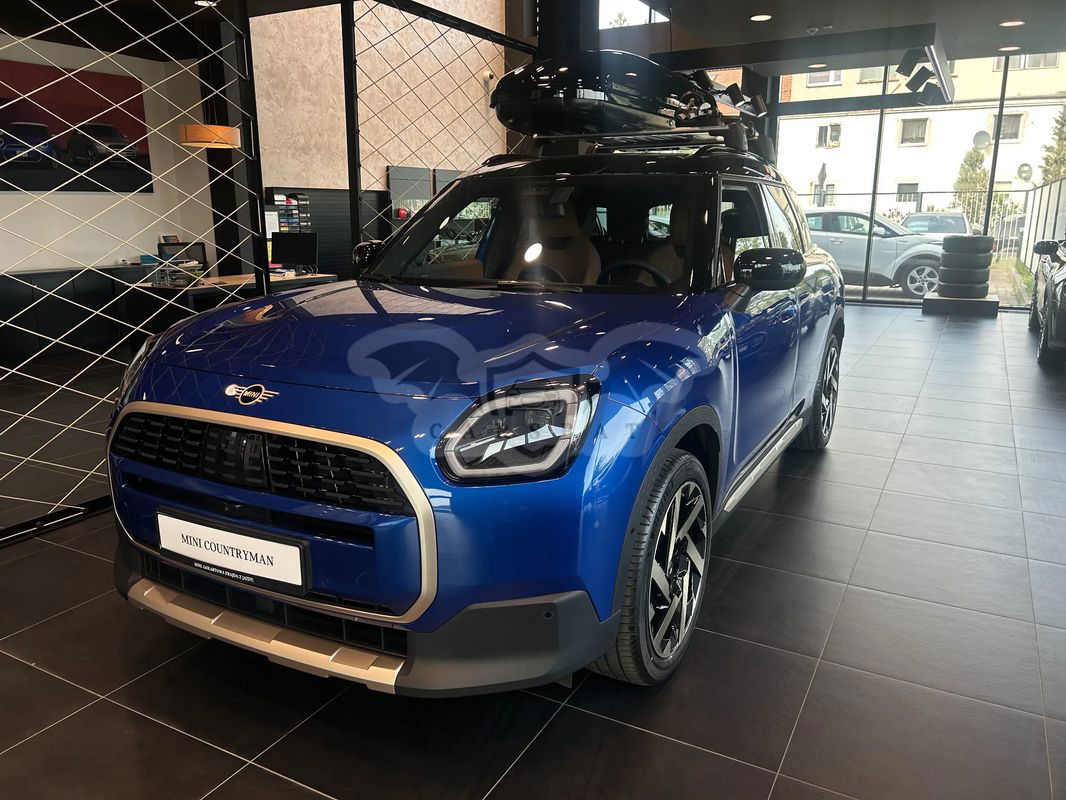 Mini Countryman C mHEV Linia Favoured 2025