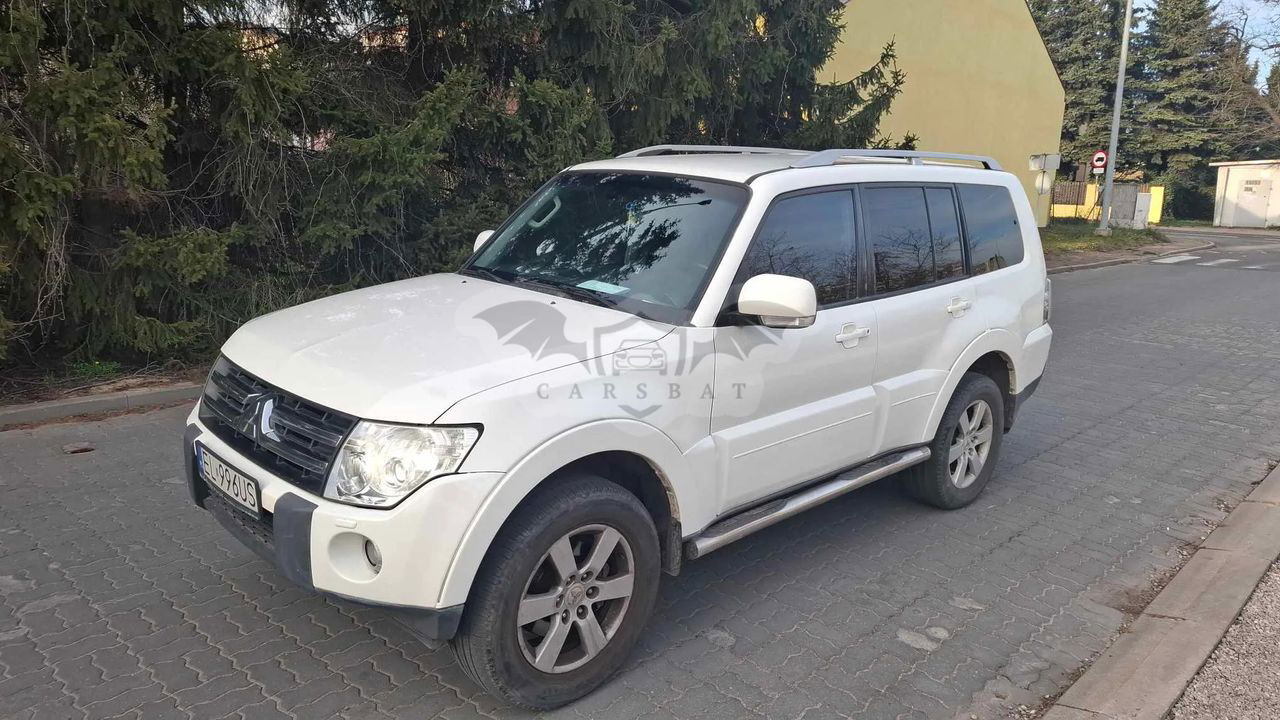 Mitsubishi Pajero IV 2010