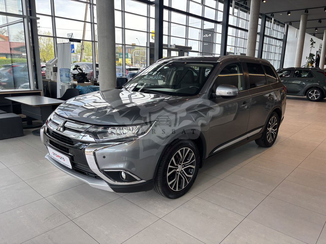 Mitsubishi Outlander III 2.0 Intense Comfort 4WD CVT 2016