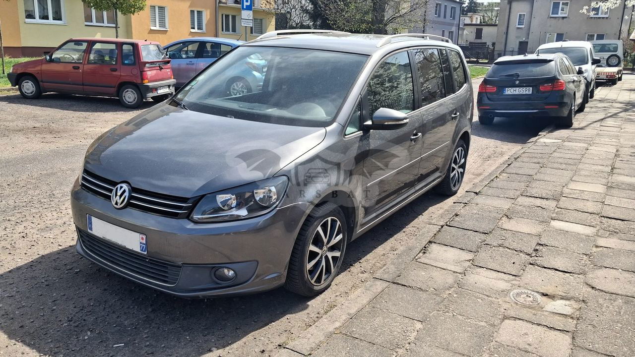 Volkswagen Touran II 1.6 TDI DPF BlueMot Comfortline 2011