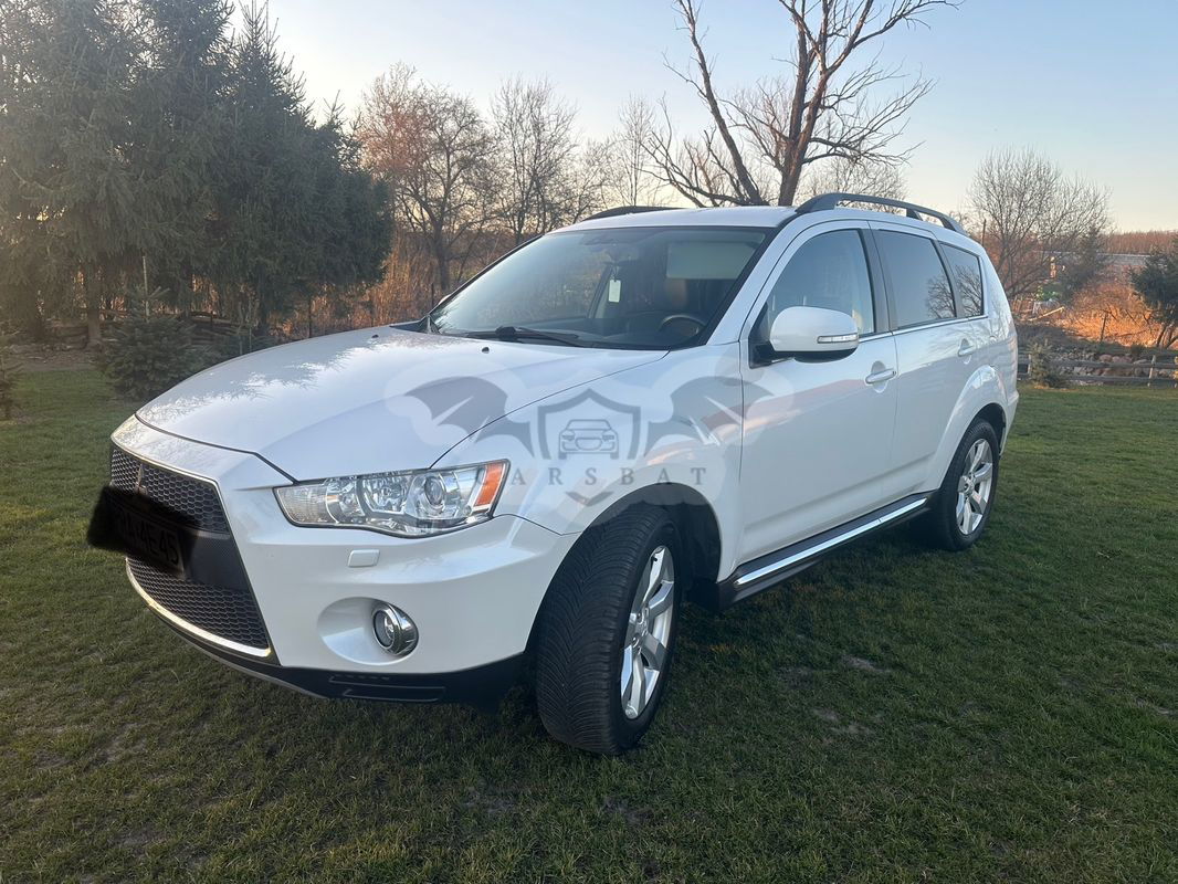 Mitsubishi Outlander II 2012
