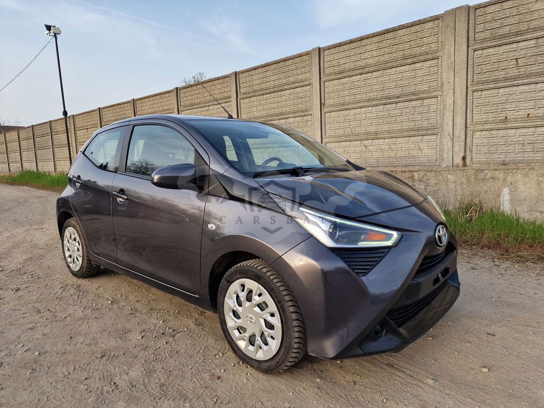 Toyota Aygo II x 2022