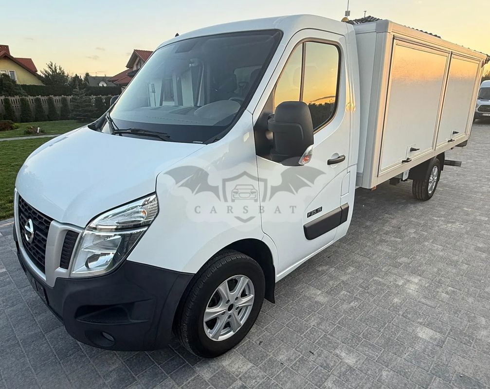 Nissan NV400 2013