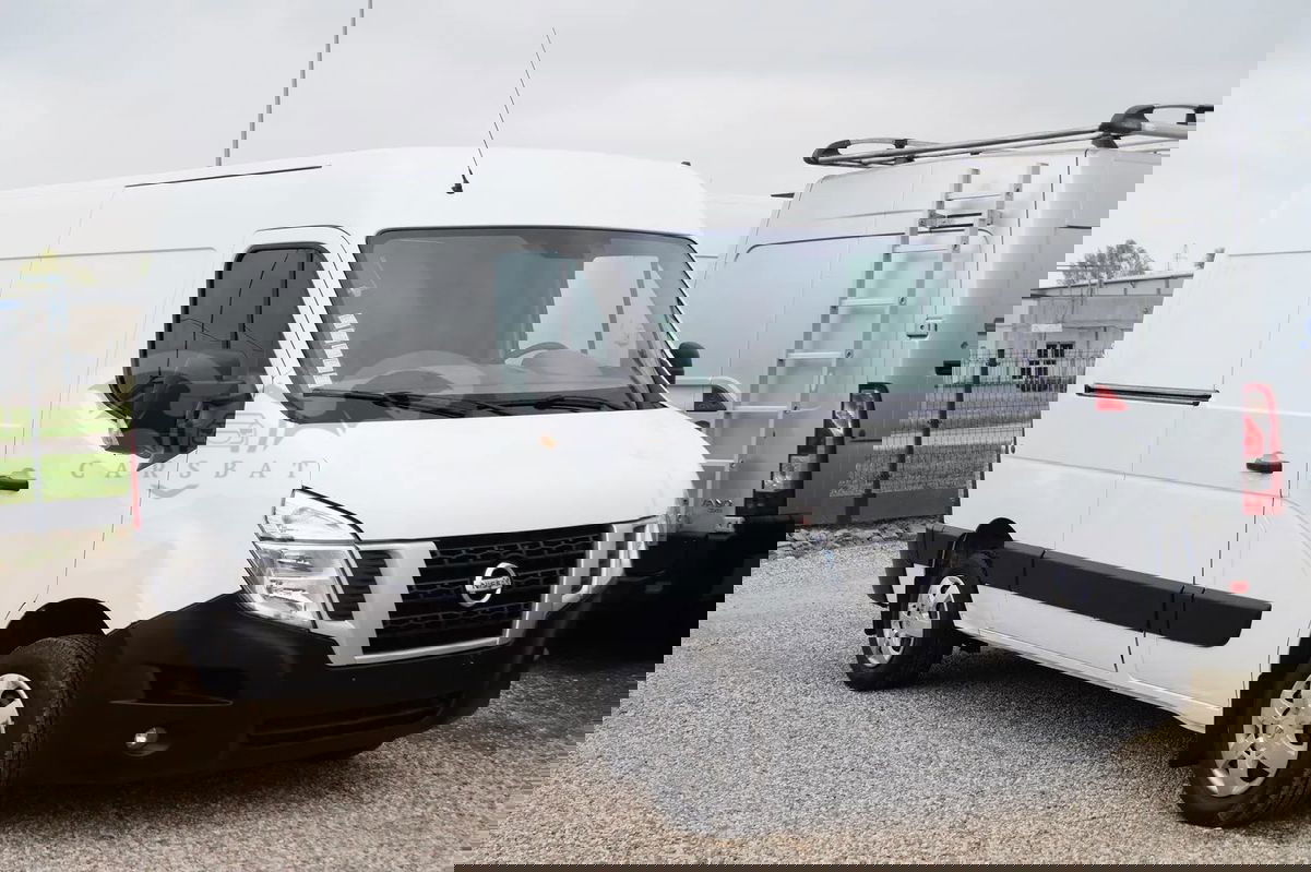 Nissan NV400 2015