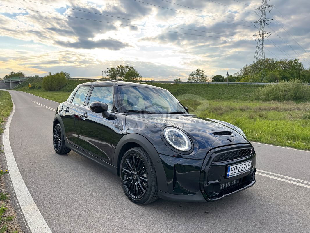 Mini Cooper Classic Trim sport 2024