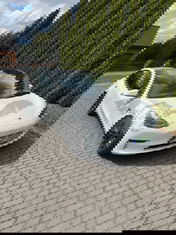 Tesla Model 3 Langstreckenbatterie Allradantrieb Dual Motor Performance 2022