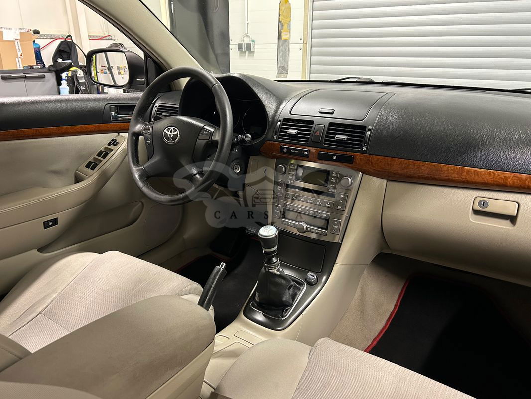 Toyota Avensis II 2.2 D-4D Sol plus 2007