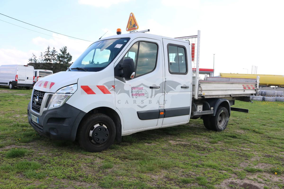Nissan NV400 2017