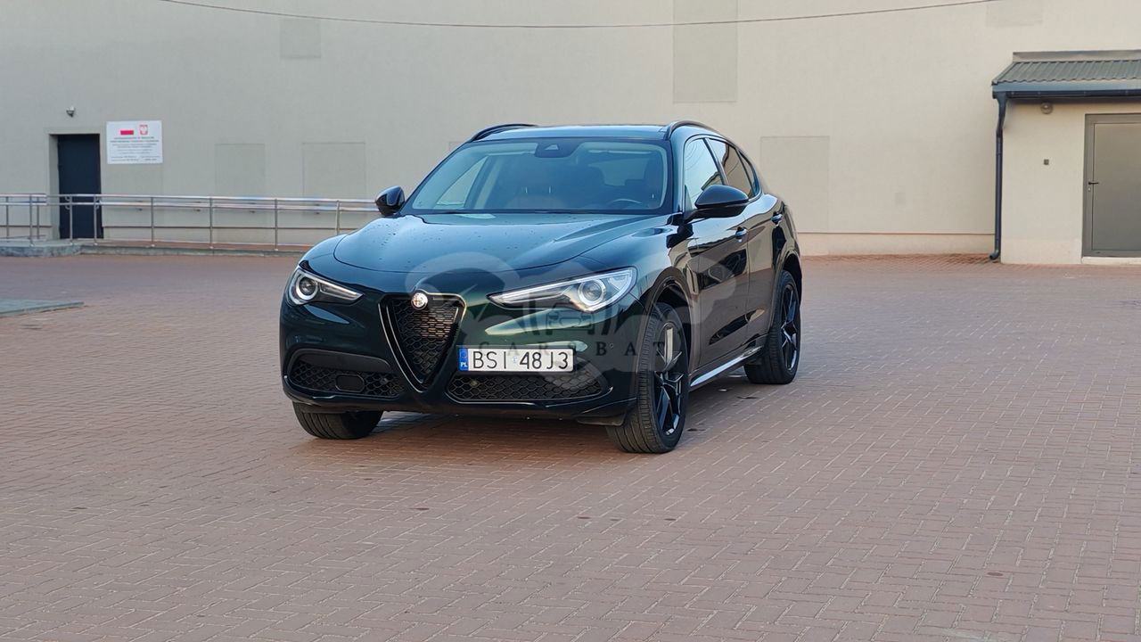 Alfa Romeo Stelvio 2021