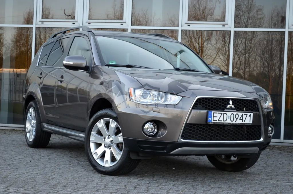 Mitsubishi Outlander II 2.0 Intense 2WD EU5 2012