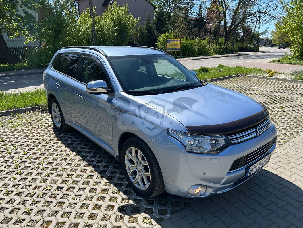 Mitsubishi Outlander III PHEV Intense + 2014