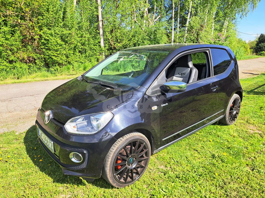 Volkswagen Up! 1.0 black 2011
