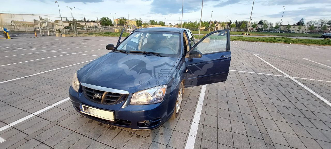 Kia Cerato (Forte) 1.6 LX / Family 2004