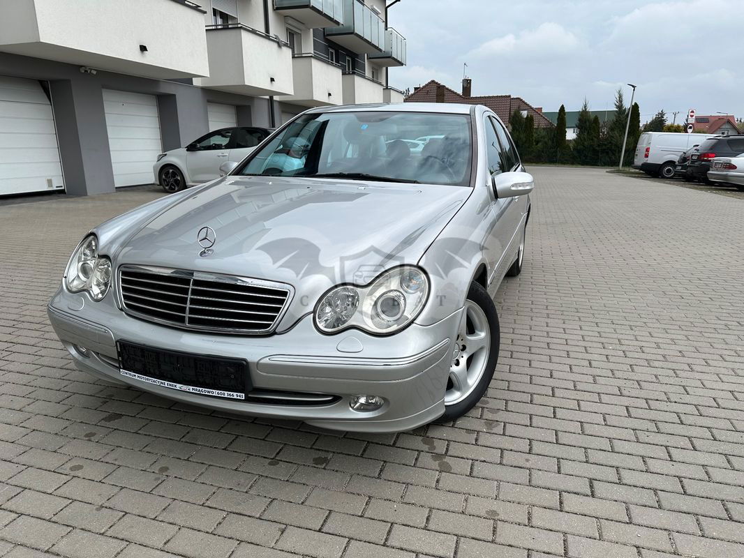 Mercedes-Benz C W203 220 CDI Avantgarde 2003