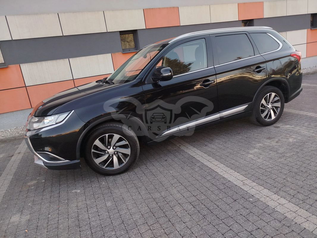 Mitsubishi Outlander III 2.2 DID Intense + 2016