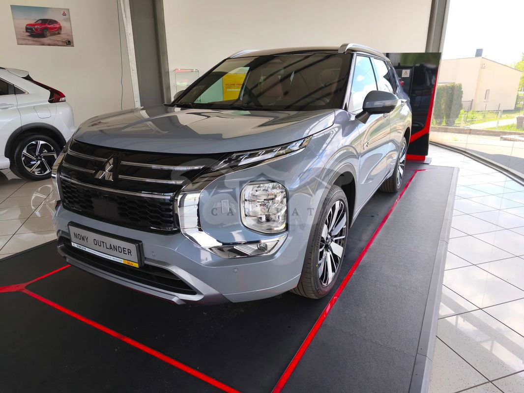 Mitsubishi Outlander IV PHEV Instyle 2025