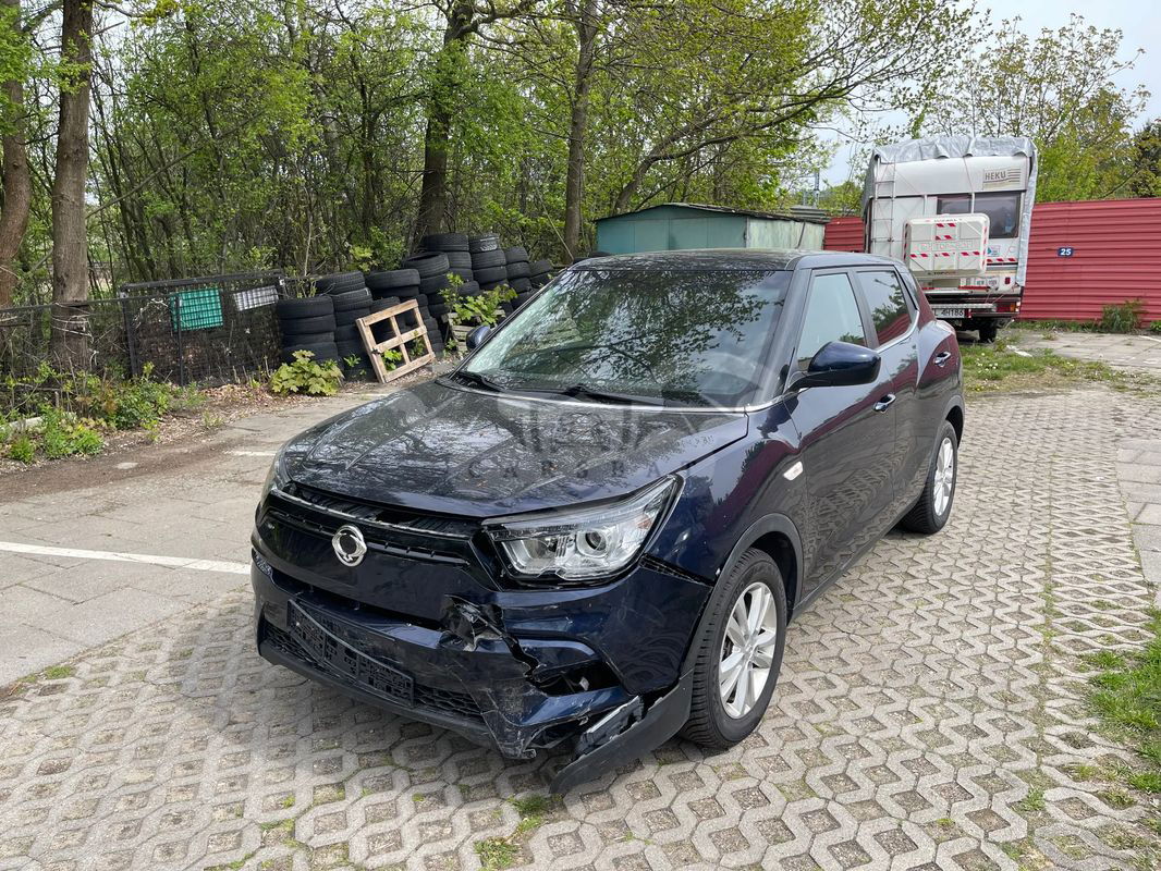 Ssangyong / KG Mobility Tivoli e-XGi 160 2WD Sapphire 2016