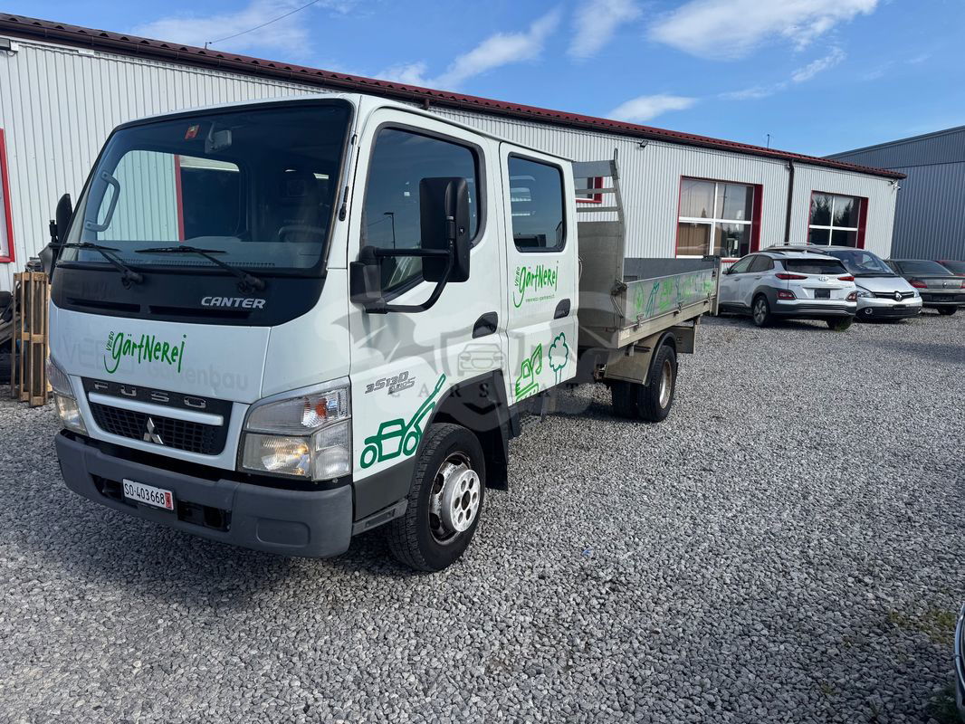Mitsubishi Fuso Canter 2011