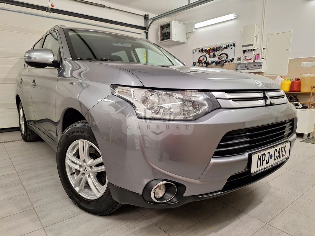 Mitsubishi Outlander III 2.0 2WD Diamant Edition 2014
