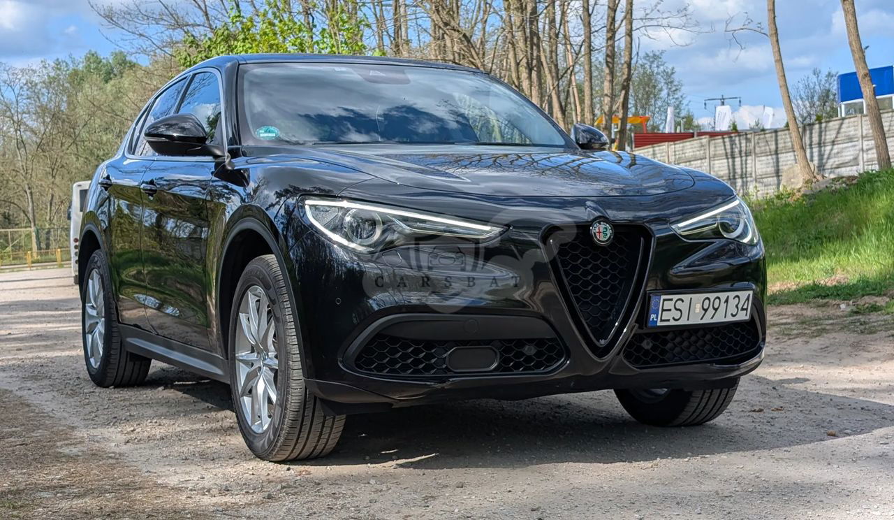 Alfa Romeo Stelvio 2.0 Turbo 16V AT8-Q4 Sprint 2017