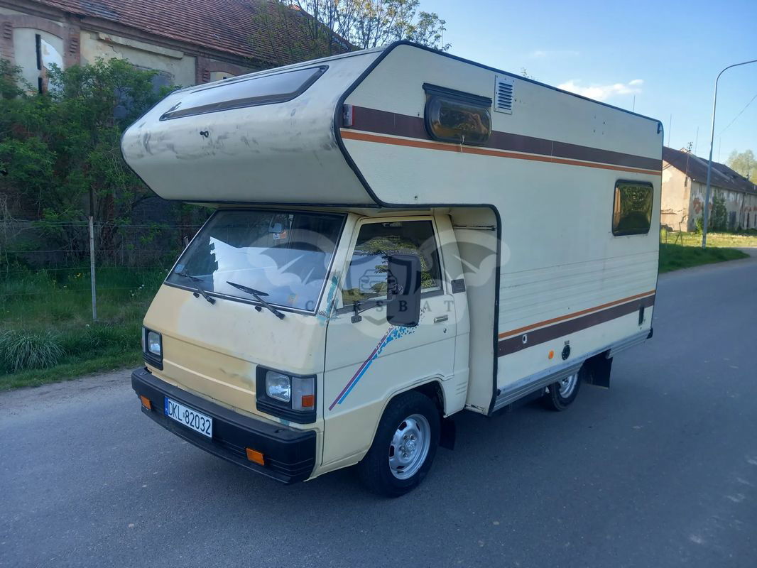 Mitsubishi L300 1985