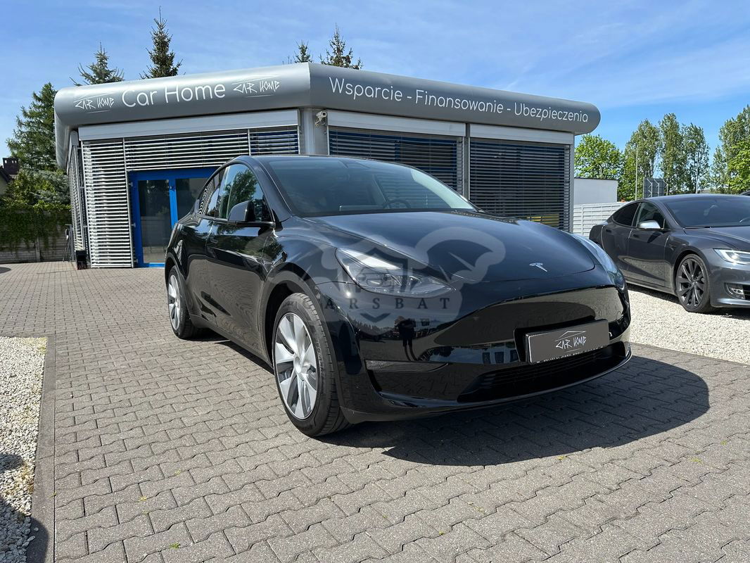Tesla Model Y Model Long Range Dual Motor AWD 2024