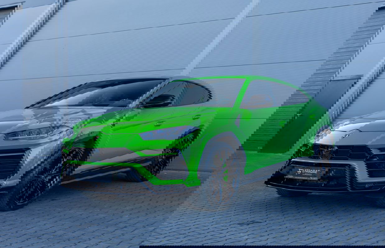 Lamborghini Urus Standard 2022