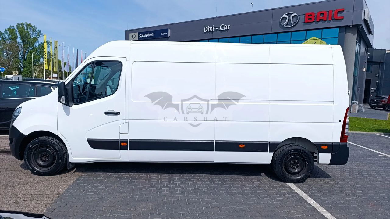 Nissan NV400 2020