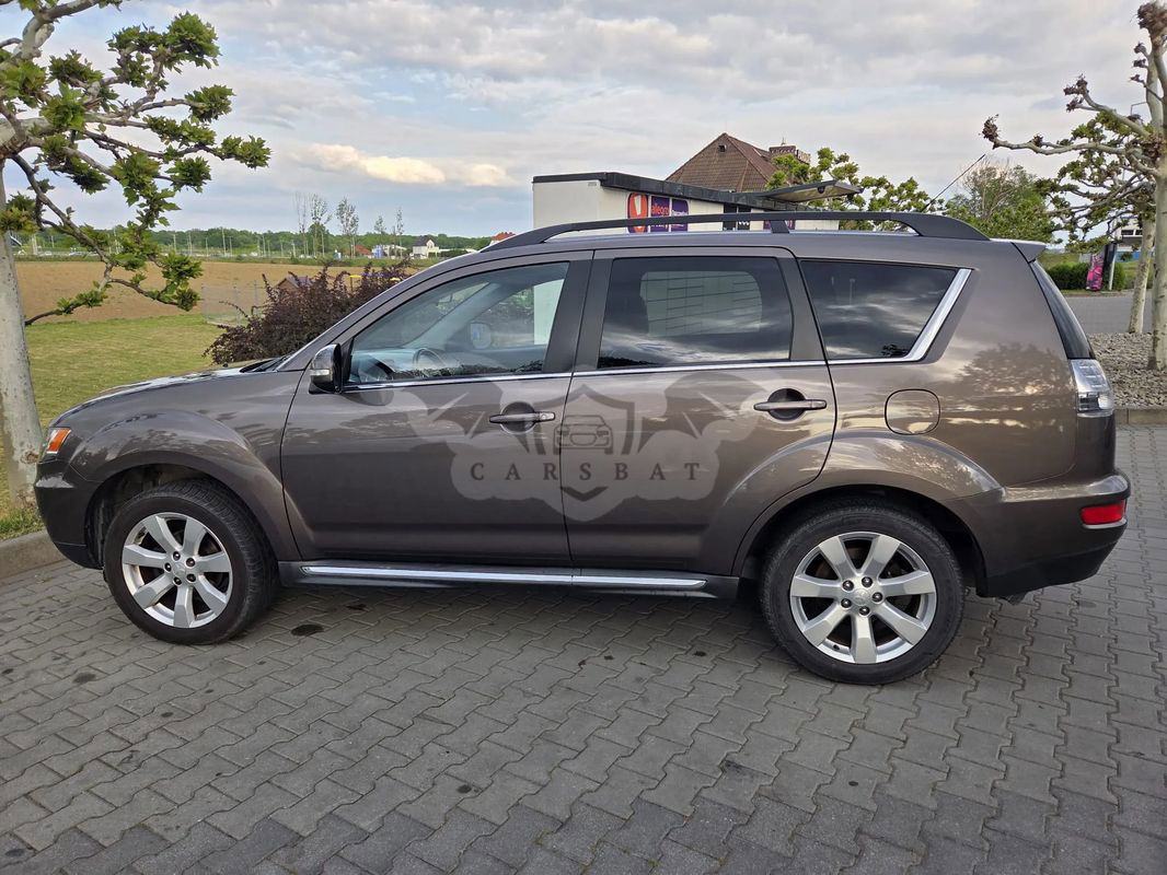 Mitsubishi Outlander II 2011